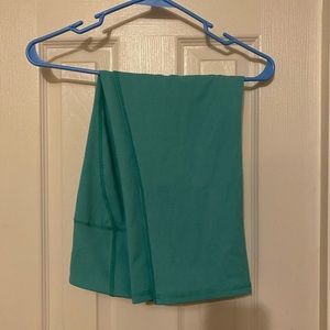 NWOT. Dicks Sporting Goods Brand Workout Capris